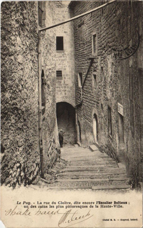 Carte postale ancienne Le Puy - La rue du clotire