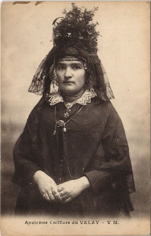 Carte postale ancienne Ancienne coiffure du Velay