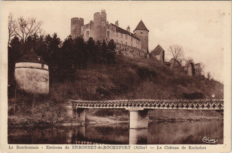 Carte postale ancienne Saint-Bonnet-De-Rochefort Le Chateau de Rochefort à Saint-Bonnet-de-Rochefort