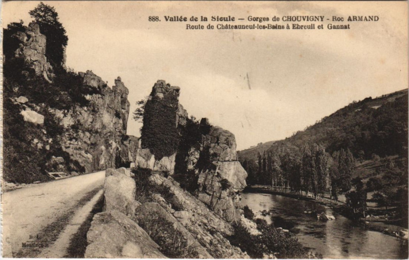 Carte postale ancienne Gorges de Chouvigny Roc Armand à Chouvigny