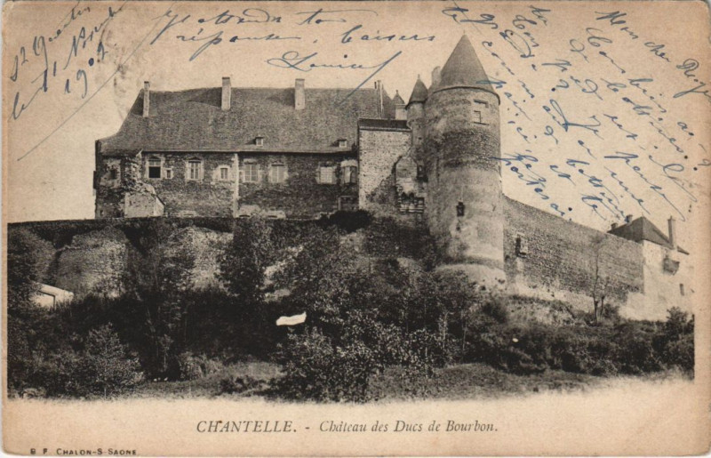 Carte postale ancienne Château des Ducs de Bourbon à Chantelle