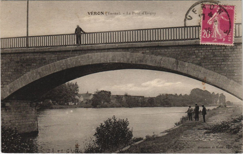 Carte postale ancienne Veron Le Pont d'Etigny