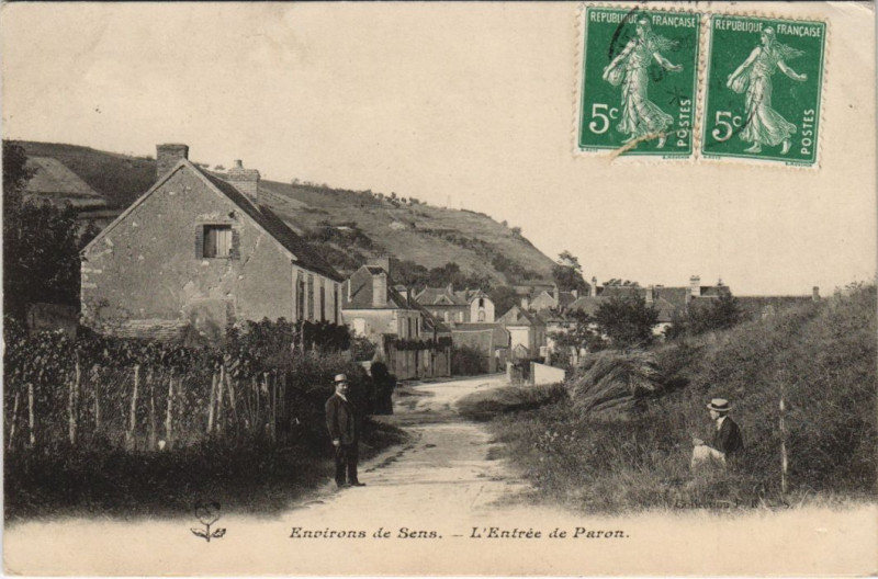Carte postale ancienne Paron Entrée à Paron