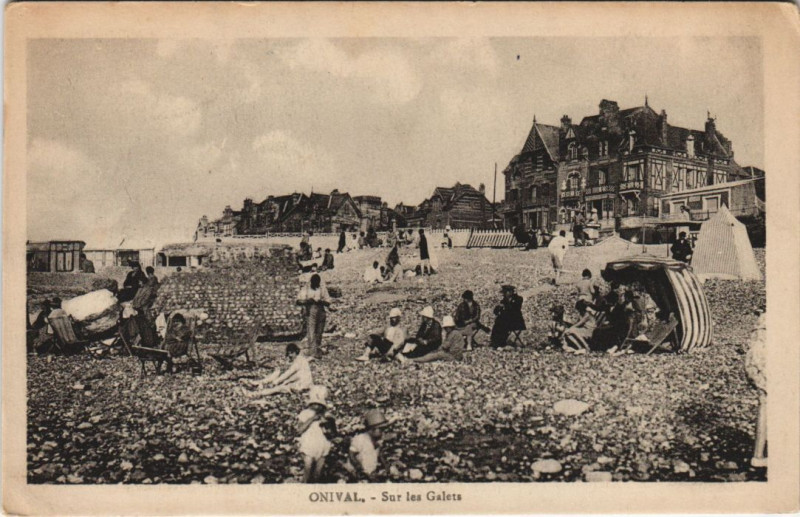 Carte postale ancienne Onival Sur les Galets