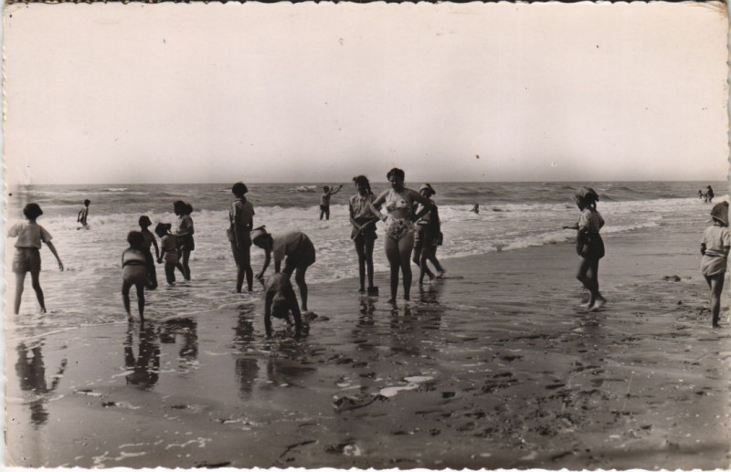 Carte postale ancienne Cayeux-Sur-Mer La Plage à Cayeux-sur-Mer