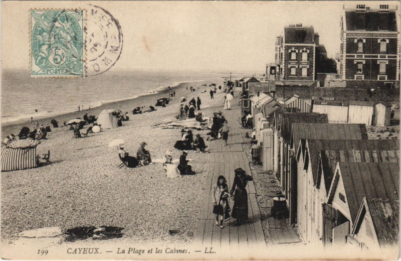 Carte postale ancienne Cayeux-Sur-Mer La Plage et les cabines à Cayeux-sur-Mer