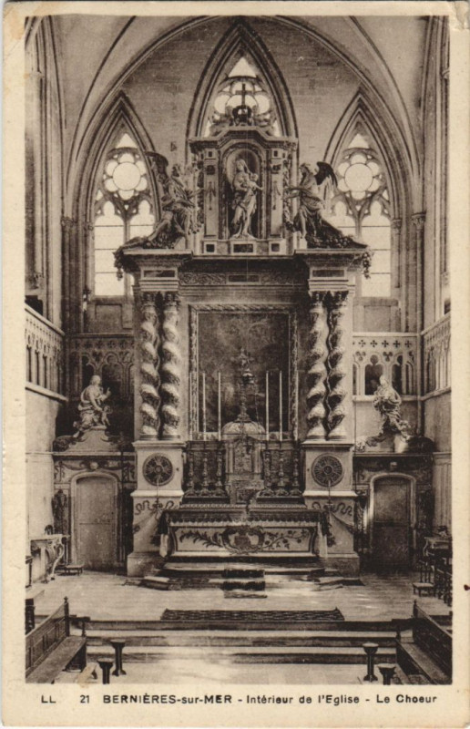 Carte postale ancienne Bernieres-sur-Mer Interieur de l'Eglise