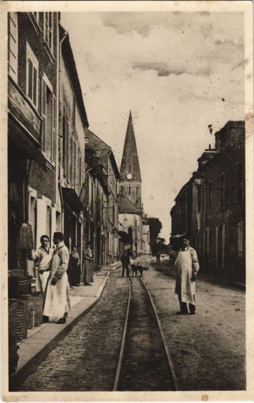 Carte postale ancienne Trevieres Rue de l'Eglise