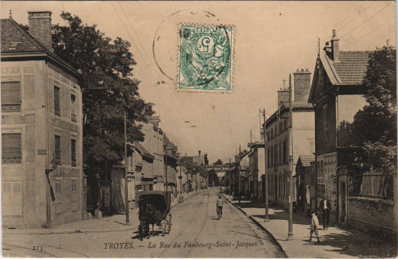 Carte postale ancienne Troyes Rue du Fg Saint-Jacques à Troyes