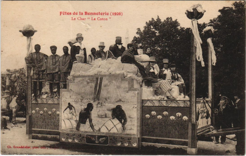 Carte postale ancienne Troyes Fetes de la Bonneterie 1925 Char Le Coton à Troyes