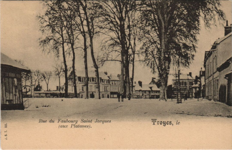 Carte postale ancienne Troyes Rue du Fg Saint-Jacques à Troyes