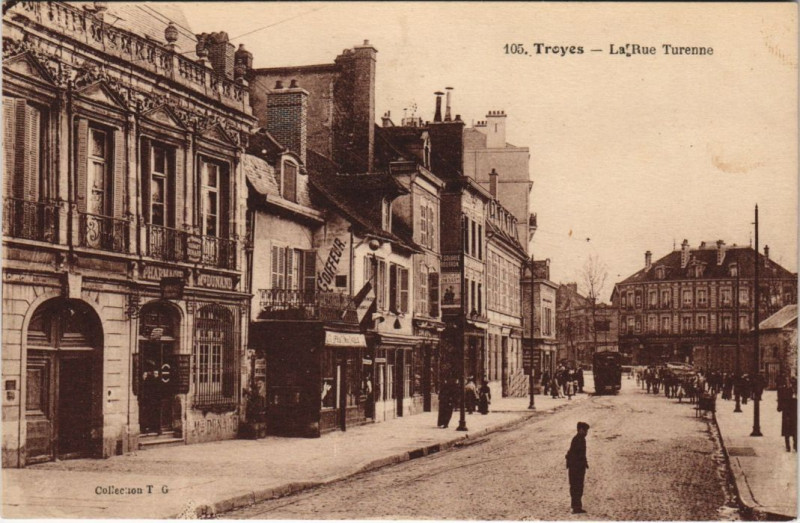 Carte postale ancienne Troyes Rue Turenne à Troyes