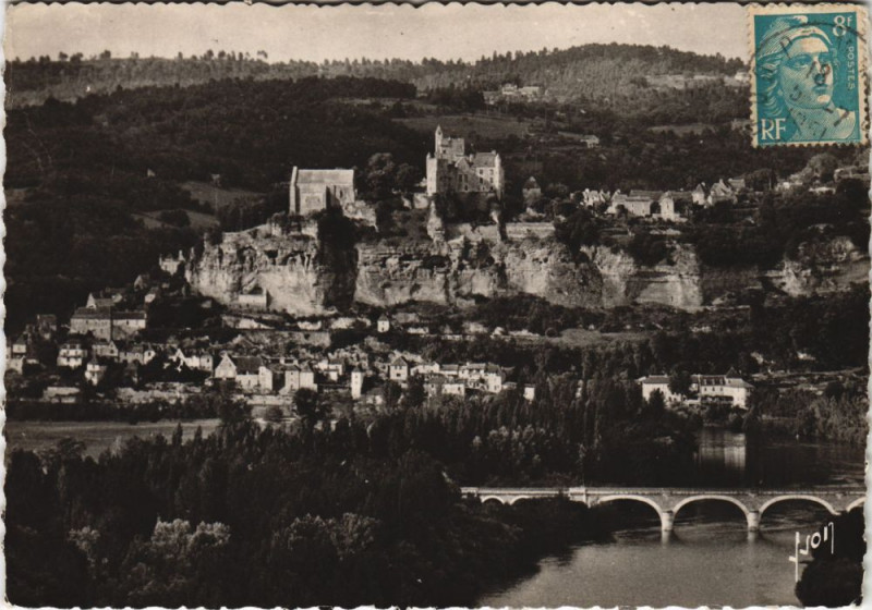 Carte postale ancienne Beynac Vue generale