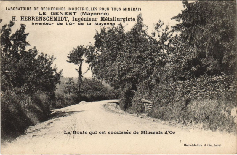 Carte postale ancienne La route qui est encaissee de minerais