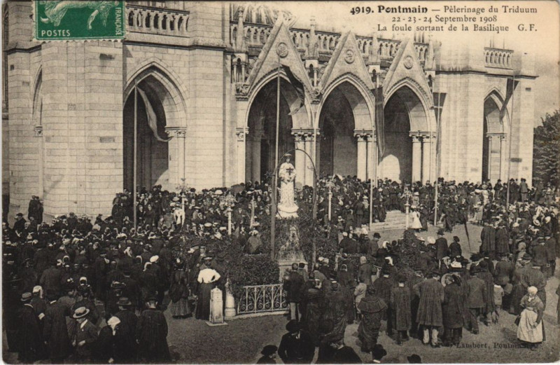 Carte postale ancienne Pontmain - Pelerinage du triduum à Pontmain