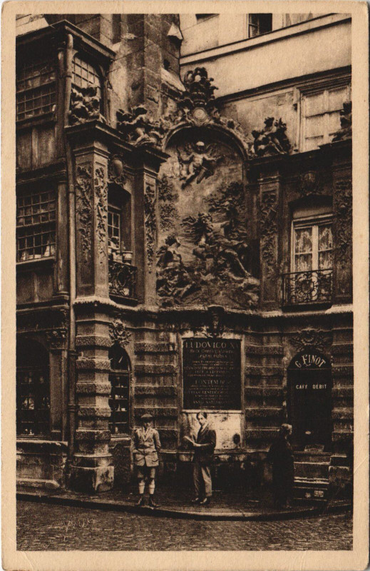 Carte postale ancienne Rouen - Rue de la grosse horloge à Rouen