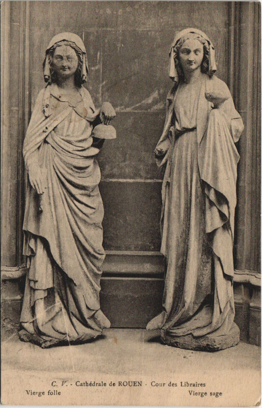 Carte postale ancienne Rouen - Cour des libraries à Rouen