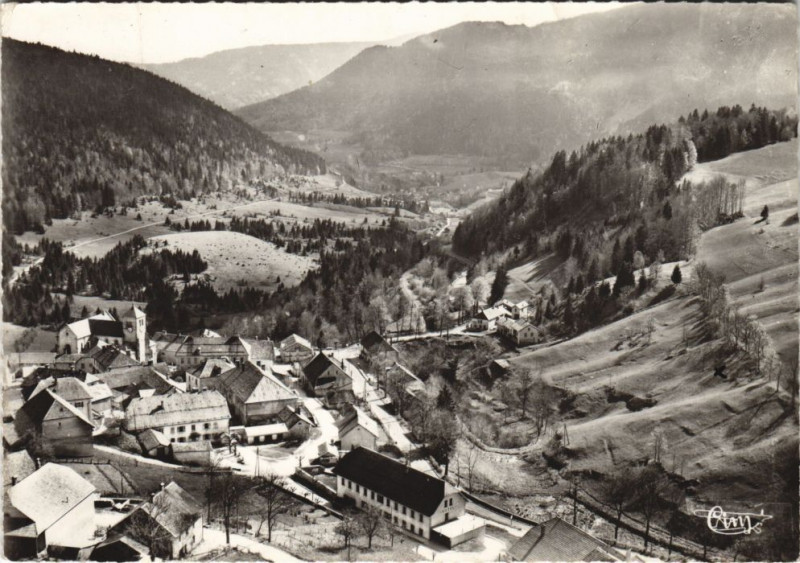 Carte postale ancienne Jougne et la Vallée à Jougne