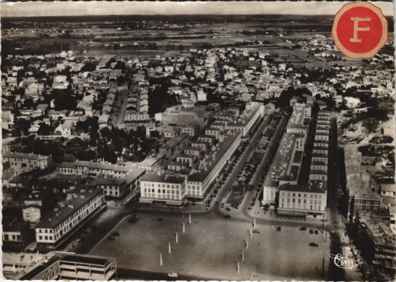 Carte postale ancienne Royan-Pontaillac La Place à Royan