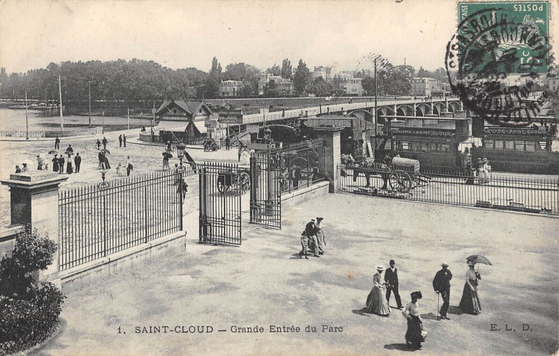 Carte postale ancienne Saint Cloud Grande Entree Du Parc à Saint-Cloud