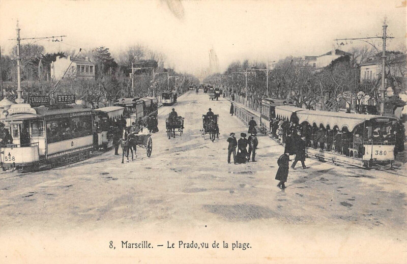 Carte postale ancienne Marseille Le Prado Vu De La Plage à Marseille