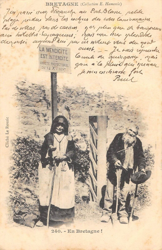 Carte postale ancienne En Bretagne La Mendicite Est Interdite