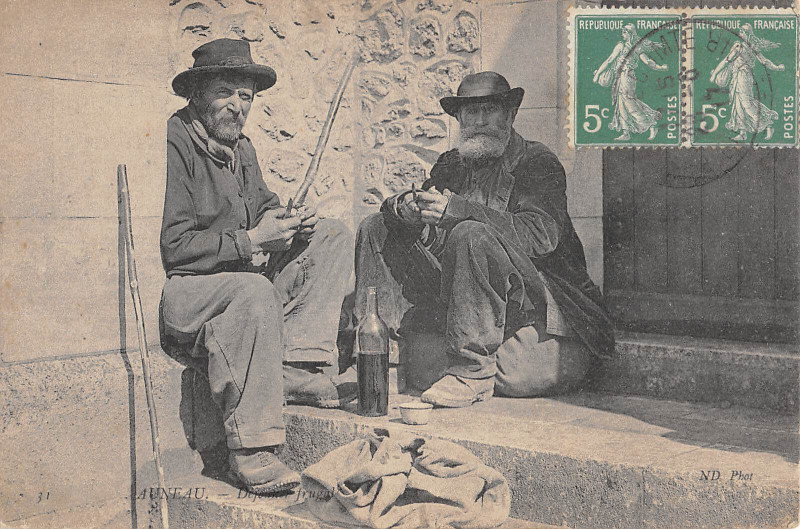 Carte postale ancienne Auneau Dejeuner Frugal