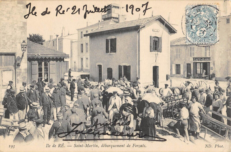 Carte postale ancienne Ile De Re Saint-Martin Debarquement De Forcats