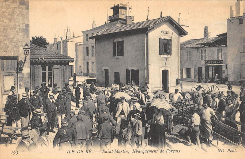 Carte postale ancienne Ile De Re Saint-Martin Debarquement De Forcats