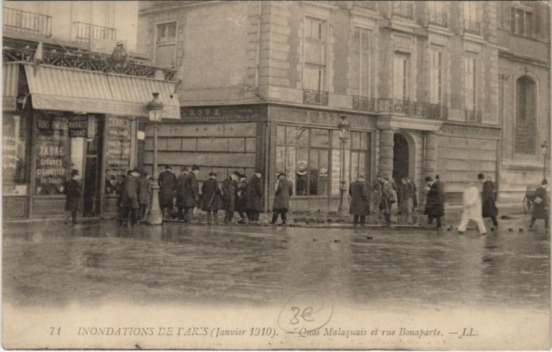 Carte postale ancienne Inondation 1900 Paris Quai Malaquais Rue Bonaparte France