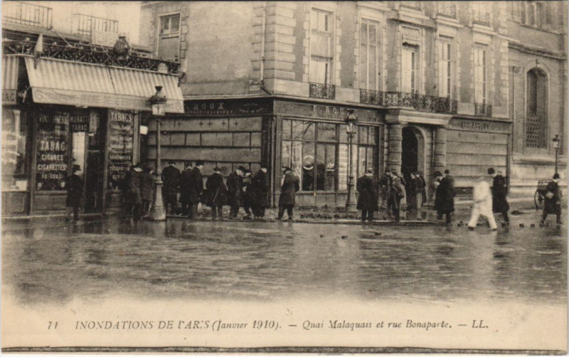 Carte postale ancienne Inondation 1900 Paris Quai Malaquais Rue Bonaparte France