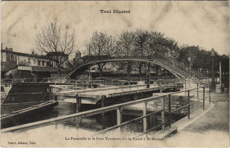 Carte postale ancienne Toul La Passerelle à Toul