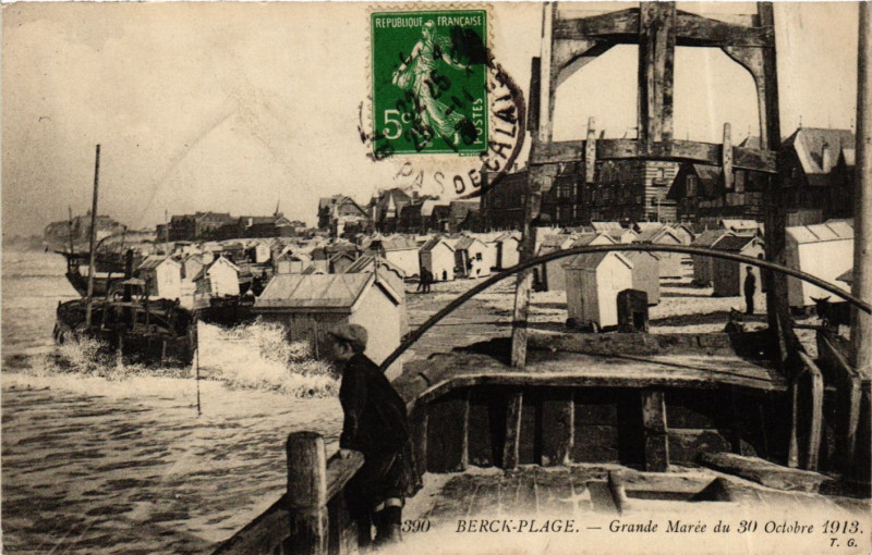 Carte postale ancienne Berck Plage Grande Maree du 30 Octobre à Berck