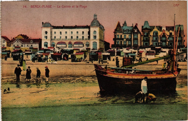 Carte postale ancienne Berck Plage Le Casino et la Plage à Berck