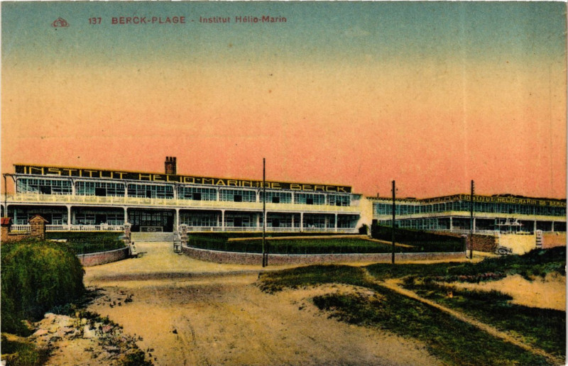Carte postale ancienne Berck Plage Institut Helio Marin à Berck