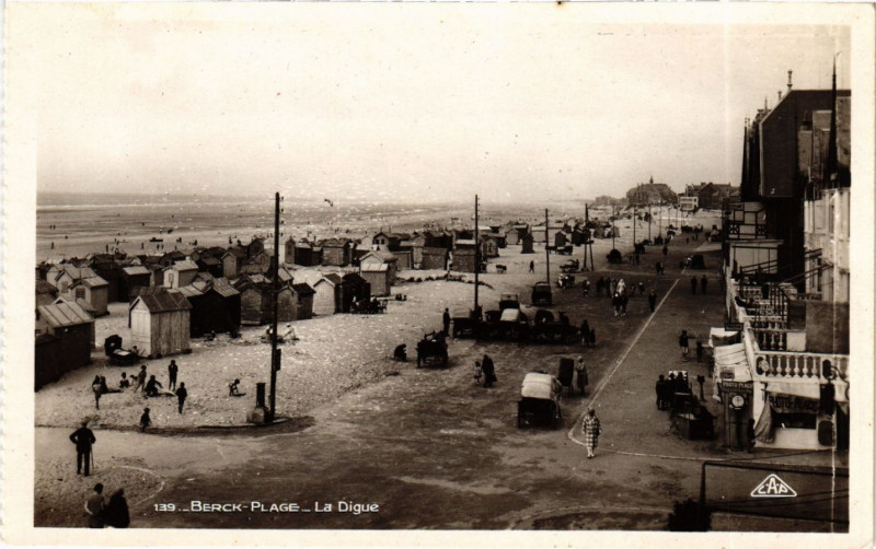 Carte postale ancienne Berck Plage La Digue à Berck