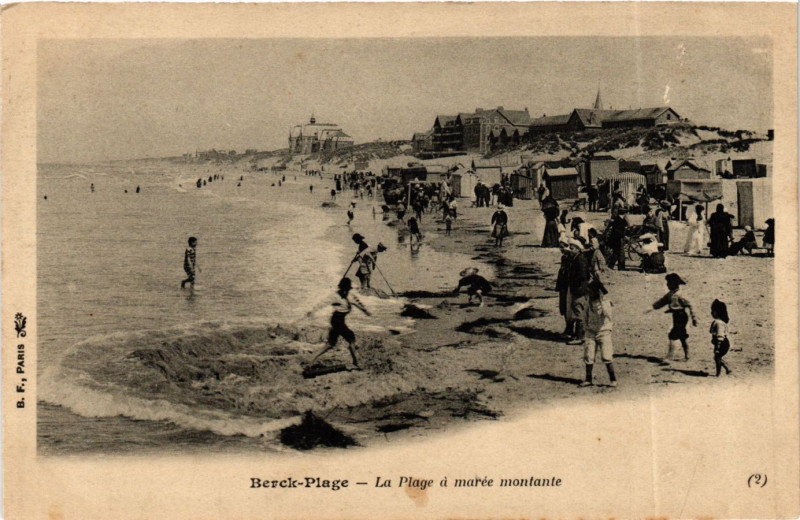 Carte postale ancienne Berck Plage La Plage a maree montante à Berck