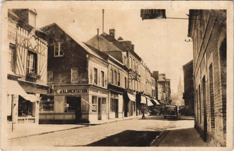 Carte postale ancienne Livarot Rue Marcel Gambier