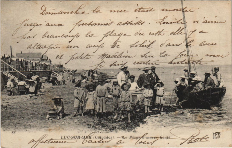 Carte postale ancienne Luc-sur-Mer La Plage a Maree Haute à Luc-sur-Mer