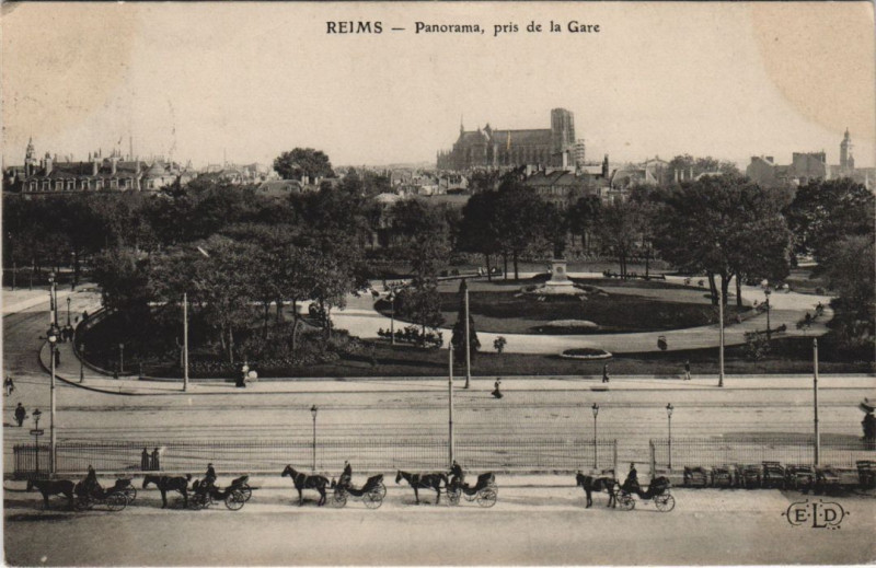 Carte postale ancienne Reims panorama à Reims