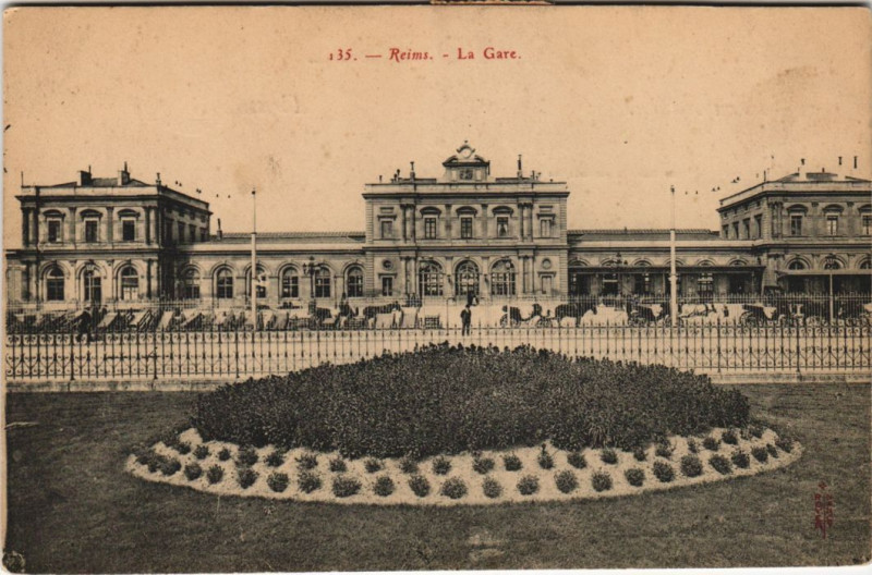 Carte postale ancienne Reims la Gare à Reims