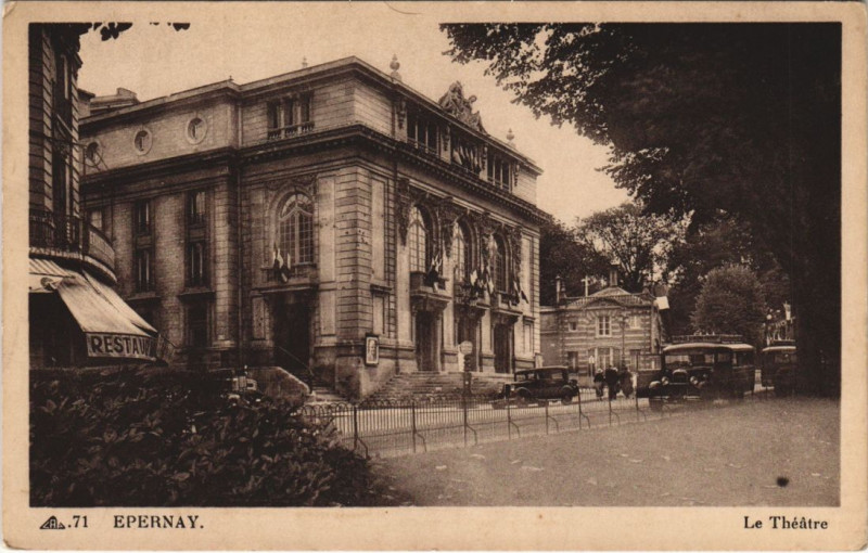 Carte postale ancienne Epernay Le Theatre