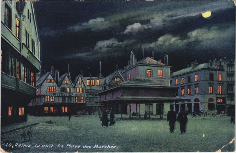 Carte postale ancienne Reims La nuit place des Marches à Reims