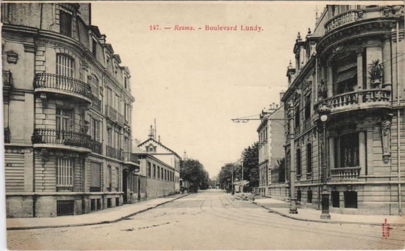 Carte postale ancienne Reims Boulevard Lundy à Reims