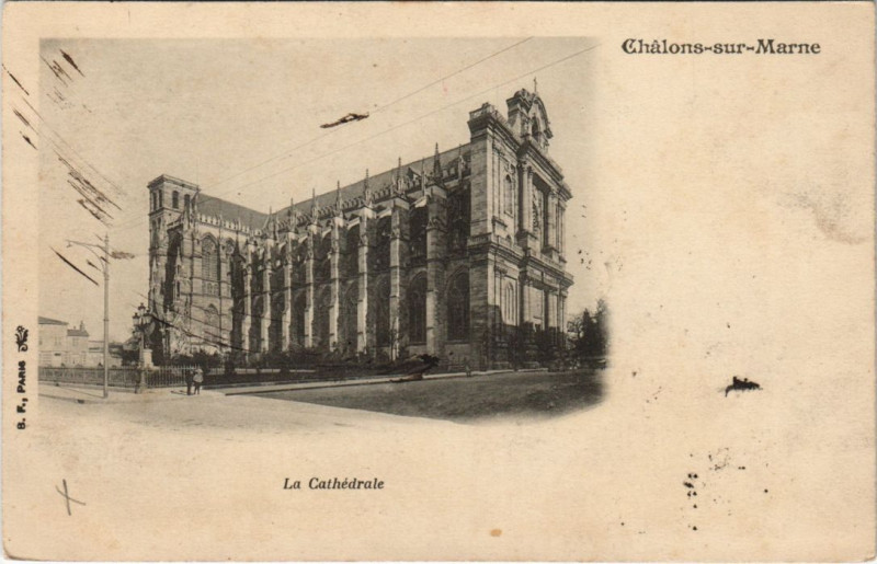 Carte postale ancienne Chalons-Sur-Marne La Cathedrale