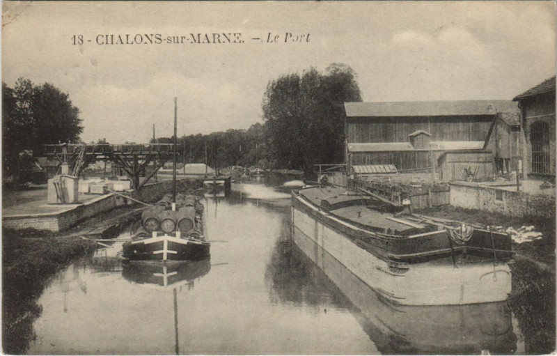 Carte postale ancienne Chalons-Sur-Marne Le Port