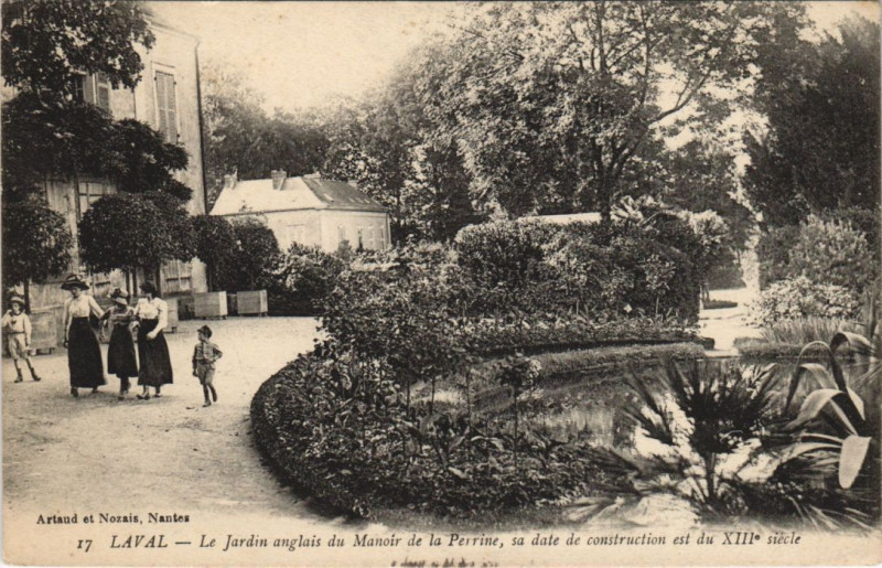 Carte postale ancienne Laval Jardin Anglais du manoir de la Perrine à Laval