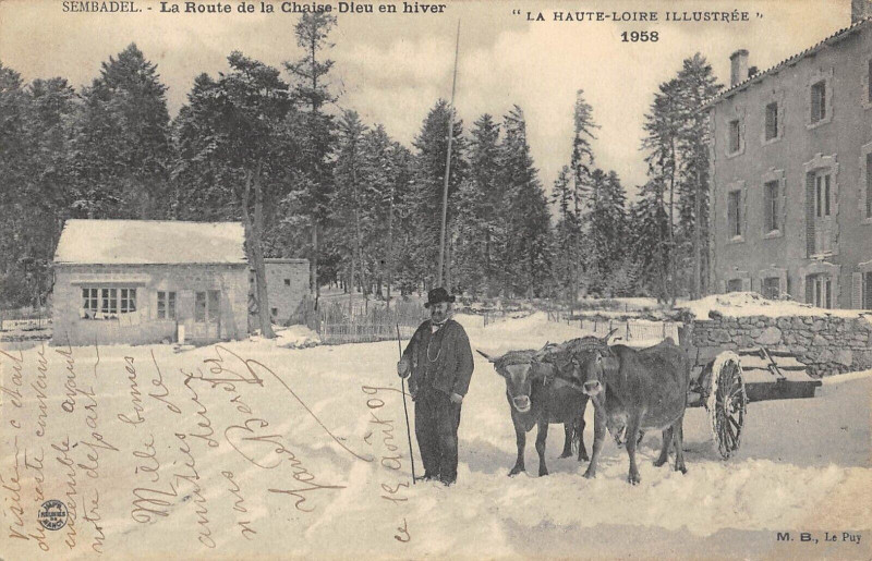 Carte postale ancienne Sembadel La Route De La Chaise Dieu En Hiver à La Chaise-Dieu