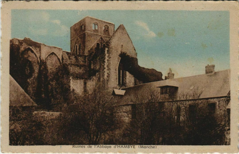 Carte postale ancienne Ruines de l'Abbaye d'Hambye à Hambye