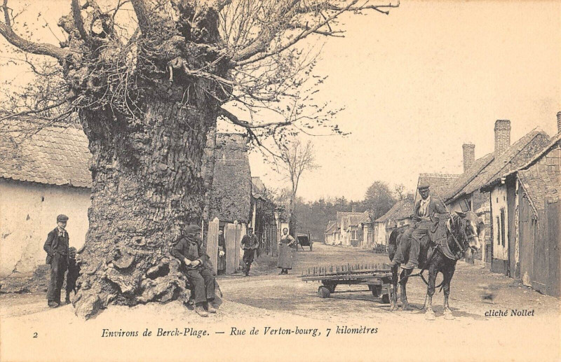 Carte postale ancienne Environs De Berck Plage Rue De Verton Bourg à Berck